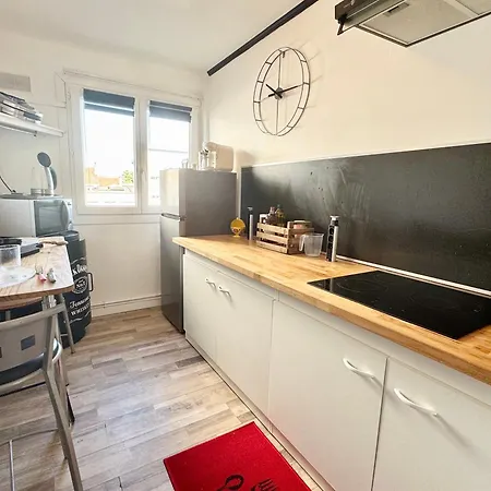 Chez Mamie Cloclo Apartment *