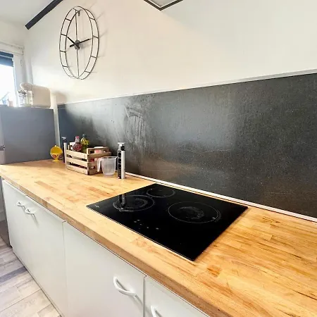 Apartment Chez Mamie Cloclo Calais