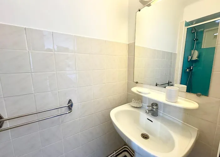 Chez Mamie Cloclo Apartment *